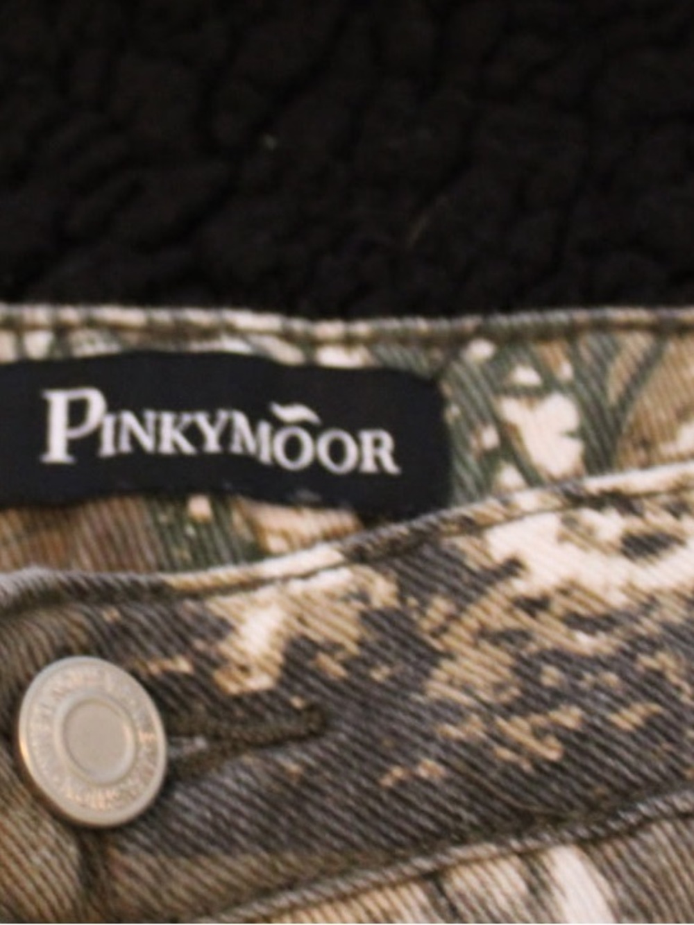 Camo Cargo Pants in Brown/Beige - Picture 3 of 8